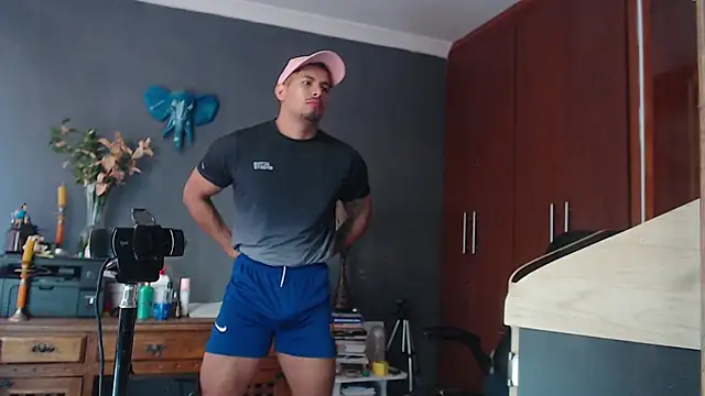 geirge teacherxx online show from December 7, 2024, 2:46 pm