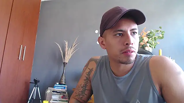 geirge teacherxx online show from January 12, 2025, 3:57 pm