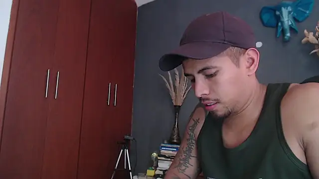 geirge teacherxx online show from January 21, 2025, 8:00 pm