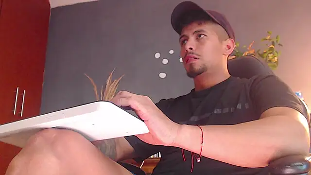 geirge teacherxx online show from March 19, 2025, 11:03 pm