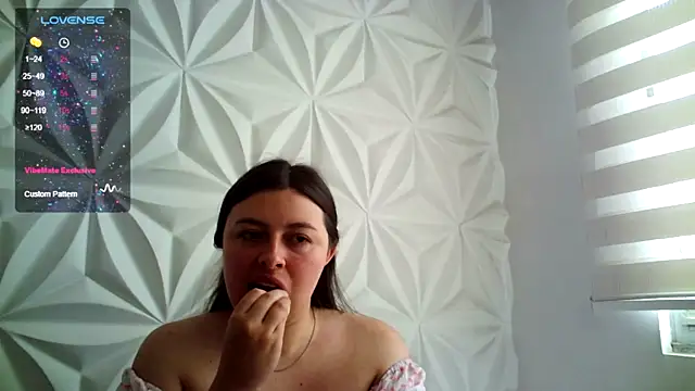 jerryandjessica online show from September 19, 2025, 6:08 pm