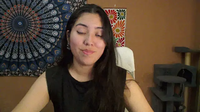 Snapshot of IntimateTales chatting on September 24, 2025, 7:28 pm IntimateTales online show from September 24, 2025, 7:28 pm