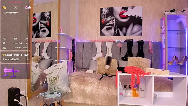 Snapshot of deepthroatlatina chatting on December 14, 2024, 8:23 am deepthroatlatina online show from December 14, 2024, 8:23 am