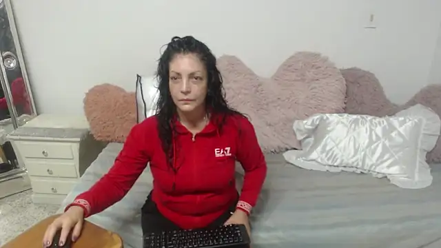 Snapshot of mijal_queen chatting on February 27, 2025, 2:42 am mijal queen online show from February 27, 2025, 2:42 am