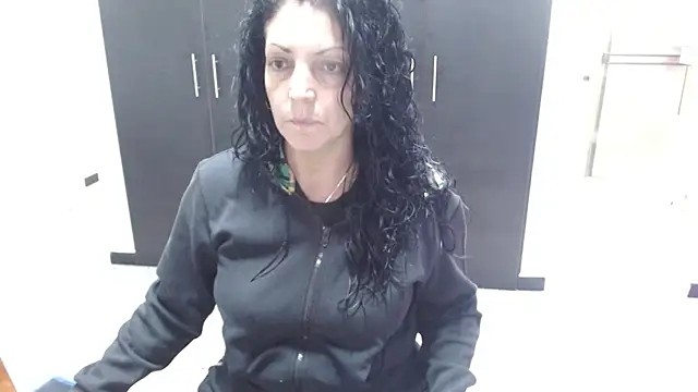 Snapshot of mijal_queen chatting on September 27, 2025, 2:38 am mijal queen online show from September 27, 2025, 2:38 am
