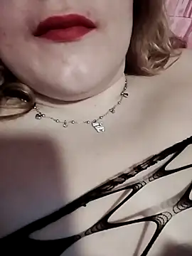 Snapshot of SWEETLUNA077 chatting on February 25, 2026, 10:47 am SWEETLUNA077 online show from February 25, 2026, 10:47 am