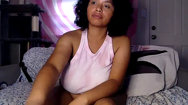 TasteeKitty online show from October 20, 2025, 7:58 pm