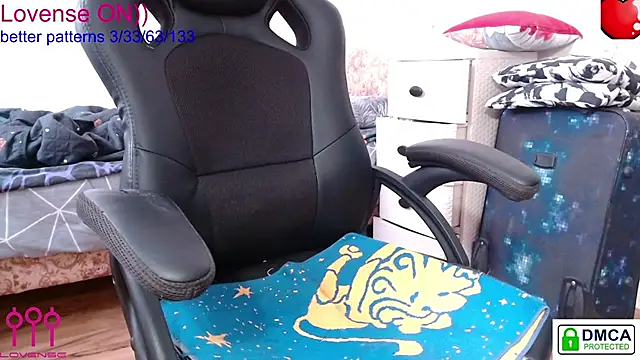 sweet cute cat online show from March 17, 2025, 7:35 am