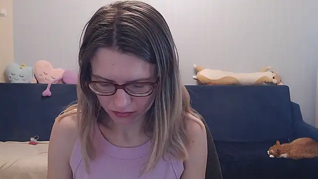 Snapshot of night_is_dark chatting on January 9, 2026, 4:43 pm night is dark online show from January 9, 2026, 4:43 pm