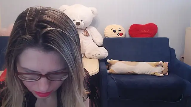 Snapshot of night_is_dark chatting on February 14, 2026, 2:36 pm night is dark online show from February 14, 2026, 2:36 pm