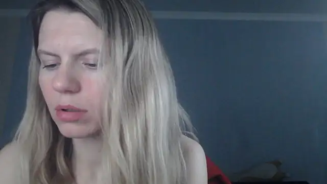 Snapshot of night_is_dark chatting on March 5, 2026, 10:06 pm night is dark online show from March 5, 2026, 10:06 pm