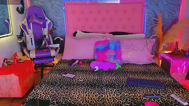 Snapshot of macasweet chatting on November 28, 2025, 10:01 pm macasweet online show from November 28, 2025, 10:01 pm