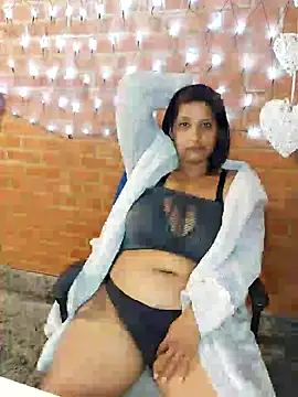 Snapshot of Lilybanx chatting on December 15, 2024, 5:10 pm Lilybanx online show from December 15, 2024, 5:10 pm