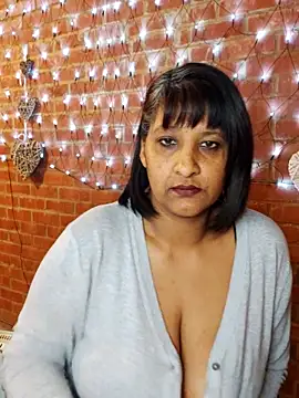 Snapshot of Lilybanx chatting on March 2, 2025, 6:19 pm Lilybanx online show from March 2, 2025, 6:19 pm