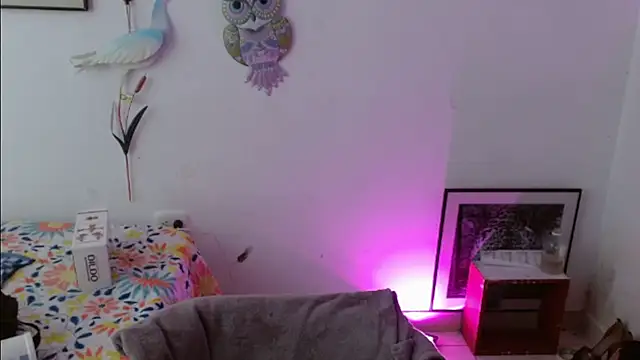 keyklin1 online show from February 25, 2026, 11:42 am