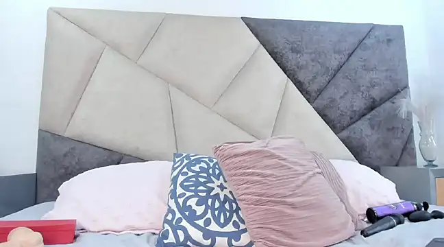 Bonnie Grace online show from January 8, 2025, 3:07 pm