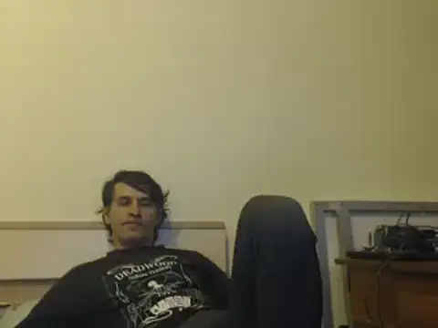 Snapshot of yvesstorm1 chatting on January 18, 2025, 6:43 pm yvesstorm1 online show from January 18, 2025, 6:43 pm