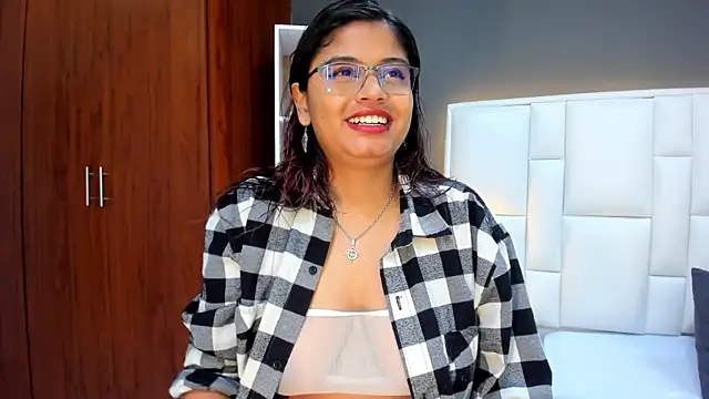 yeral2017 online show from January 6, 2026, 2:21 pm