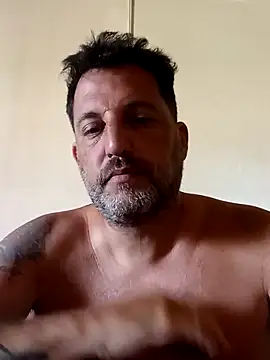 Snapshot of Reload_033 chatting on February 25, 2026, 1:10 pm Reload 033 online show from February 25, 2026, 1:10 pm