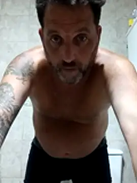 Snapshot of Reload_033 chatting on March 5, 2026, 4:41 am Reload 033 online show from March 5, 2026, 4:41 am