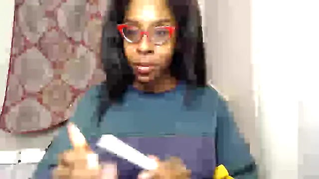 Snapshot of MissMegane chatting on January 28, 2025, 7:21 pm MissMegane online show from January 28, 2025, 7:21 pm