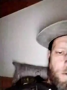 Snapshot of Kw8585kw chatting on December 19, 2024, 10:00 pm Kw8585kw online show from December 19, 2024, 10:00 pm