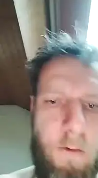 Snapshot of Kw8585kw chatting on January 10, 2025, 3:27 pm Kw8585kw online show from January 10, 2025, 3:27 pm