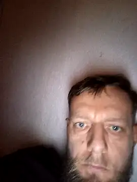 Snapshot of Kw8585kw chatting on November 28, 2025, 8:39 am Kw8585kw online show from November 28, 2025, 8:39 am