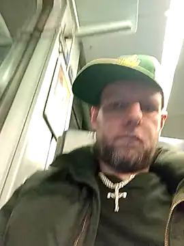 Snapshot of Kw8585kw chatting on February 11, 2026, 9:09 pm Kw8585kw online show from February 11, 2026, 9:09 pm