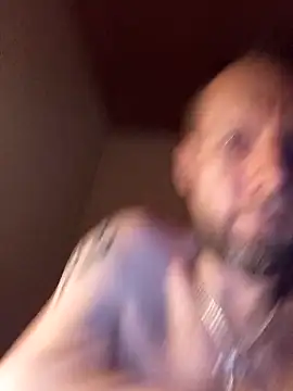 Snapshot of Kw8585kw chatting on February 21, 2026, 12:55 am Kw8585kw online show from February 21, 2026, 12:55 am