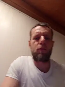 Snapshot of Kw8585kw chatting on March 8, 2026, 4:16 am Kw8585kw online show from March 8, 2026, 4:16 am