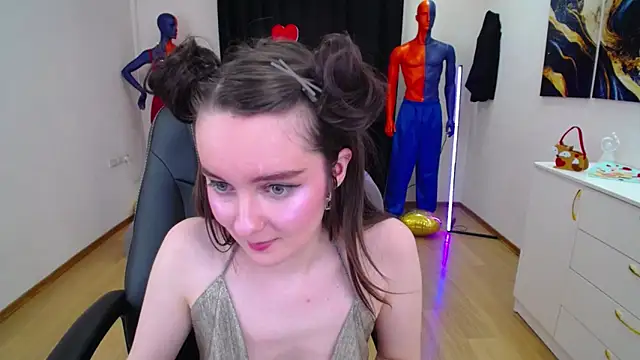 CloudGrace online show from February 28, 2025, 9:23 pm