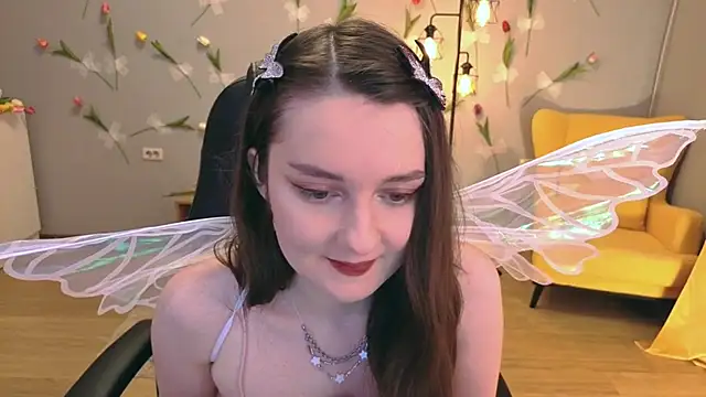 Snapshot of CloudGrace chatting on July 5, 2026, 3:23 am CloudGrace online show from July 5, 2026, 3:23 am