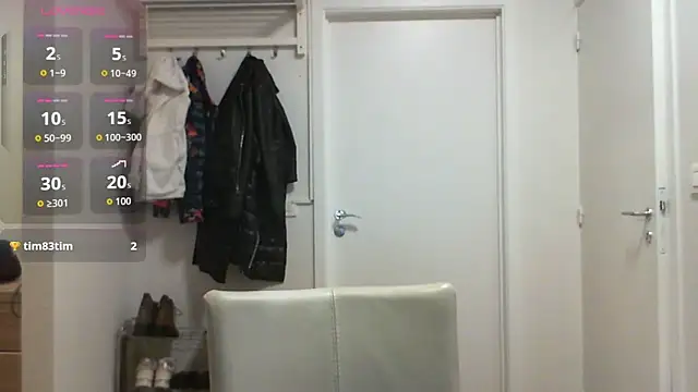 SusanCurt online show from October 15, 2025, 8:36 am