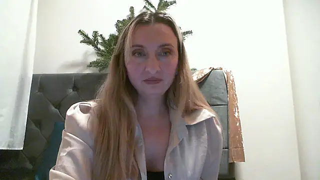 Snapshot of SusanCurt chatting on January 10, 2026, 7:04 pm SusanCurt online show from January 10, 2026, 7:04 pm