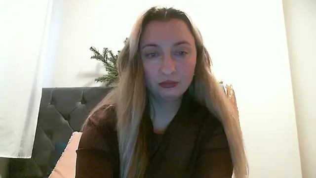 Snapshot of SusanCurt chatting on January 15, 2026, 3:27 pm SusanCurt online show from January 15, 2026, 3:27 pm