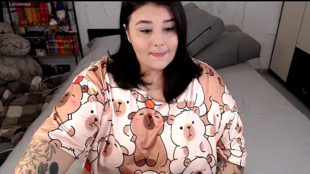 naughtykiss online show from November 21, 2025, 6:01 am