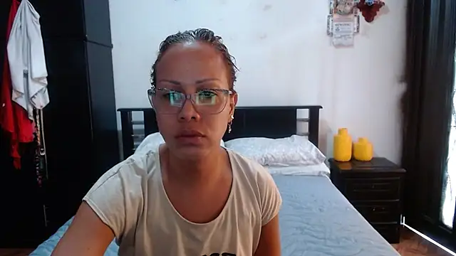 sensual nataliee online show from October 13, 2025, 2:06 pm