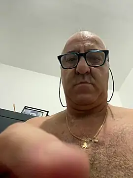 ANONIMO7735 online show from September 9, 2025, 9:25 pm