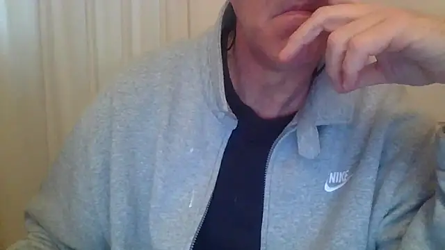 ANONIMO7735 online show from April 13, 2026, 4:56 pm