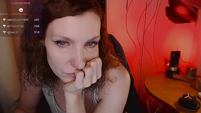 JohansonKatie online show from February 1, 2025, 2:47 am