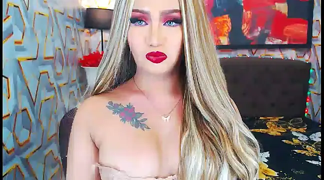 Snapshot of KylieMaxwellCaulfield_TS chatting on December 11, 2024, 1:47 am KylieMaxwellCaulfield TS online show from December 11, 2024, 1:47 am