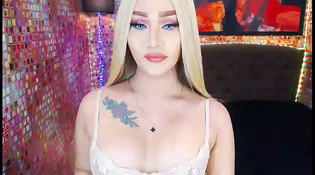 Snapshot of KylieMaxwellCaulfield_TS chatting on February 27, 2025, 8:28 am KylieMaxwellCaulfield TS online show from February 27, 2025, 8:28 am