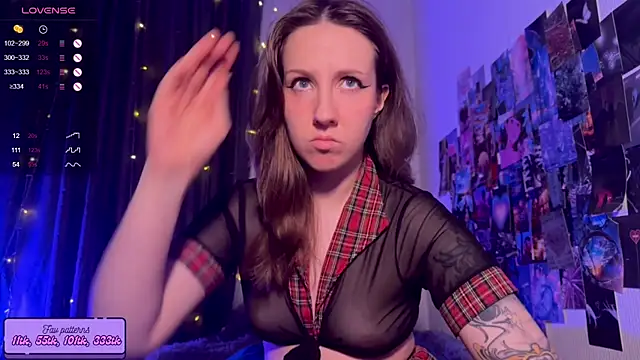 HotaruTomo online show from November 29, 2025, 9:18 pm