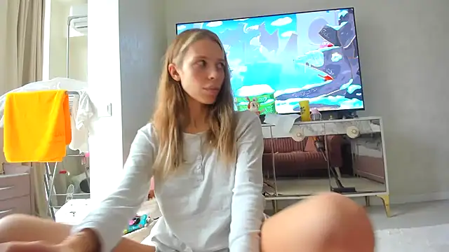 Snapshot of Iris_cherry chatting on December 4, 2024, 8:34 am Iris cherry online show from December 4, 2024, 8:34 am