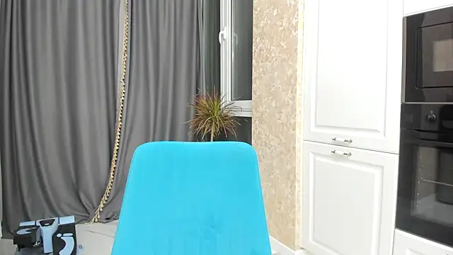 Snapshot of Iris_cherry chatting on December 5, 2024, 8:00 pm Iris cherry online show from December 5, 2024, 8:00 pm