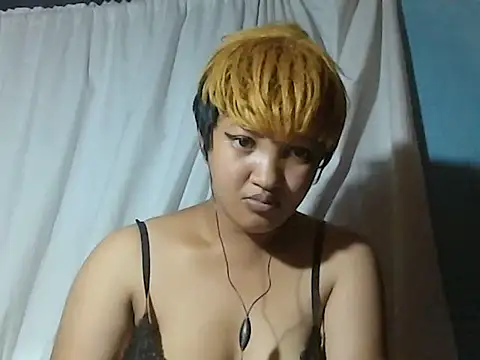 AVRILA online show from November 27, 2025, 6:15 am