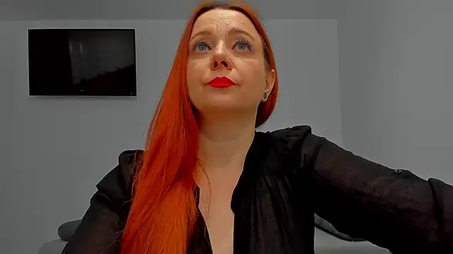 emilianna666 online show from March 6, 2026, 1:18 pm