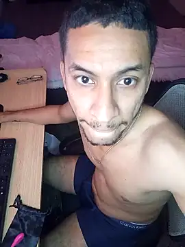 Luxlatingirlz oficial online show from February 5, 2025, 5:09 am