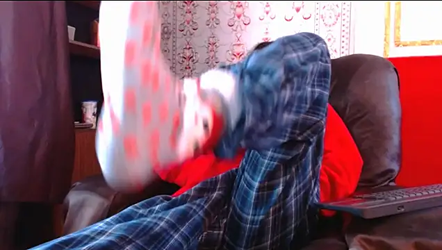 ShanyFerrati online show from December 27, 2024, 5:05 pm